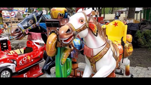 Новые аттракционы в парке Кирова. Пятигорск. смотреть онлайн