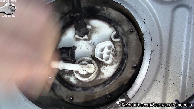How to Replace a Fuel Pump - Toyota Yaris смотреть онлайн