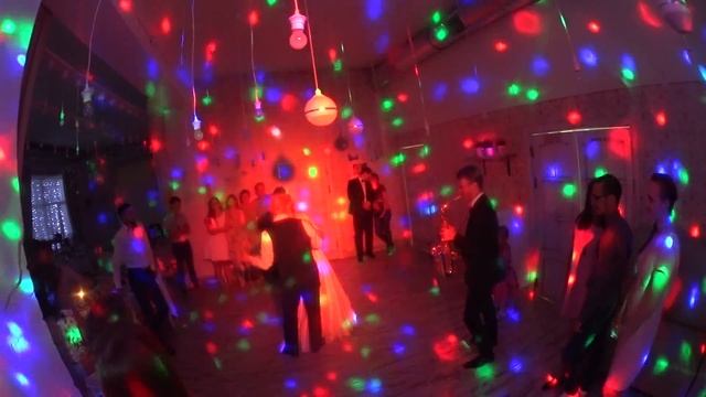 Свадебный танец под саксофон / кафе "Крем", Киров / Саксофонист Алексей Вшивцев смотреть онлайн