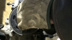 Как легко снять шкив распредвала Passat B6 Fsi.