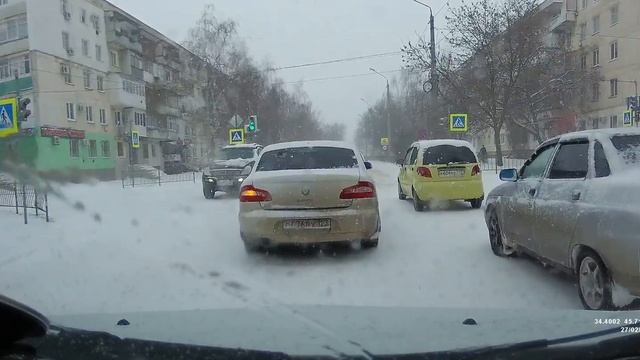 Dixon F810 GPS пример съемки. Снег, метель, плохие погодные условия смотреть онлайн