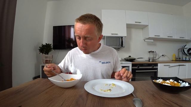 Мукбанг. Завтрак.  Впереди у меня тяжелые времена.