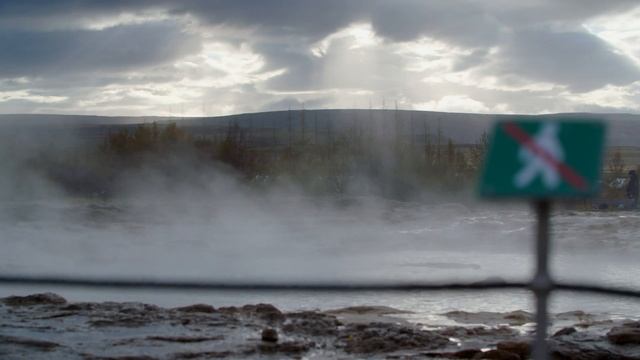Iceland’s Geyser in 4k Slow Mo смотреть онлайн