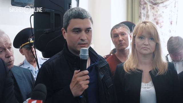 Вместо сгоревших павильонов в ТЦ «Порт» арендаторам предоставят торговые площади. Бесплатно смотреть онлайн