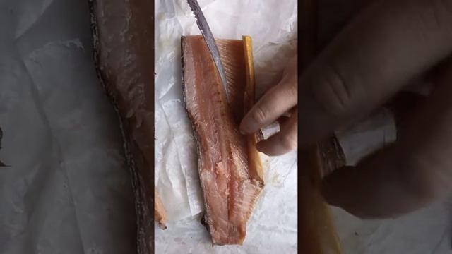 Снять филе красной рыбки на примере форели холодного копчения ? смотреть онлайн