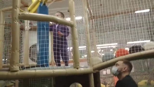 Развлекательный детский центр г Екатеринбург смотреть онлайн