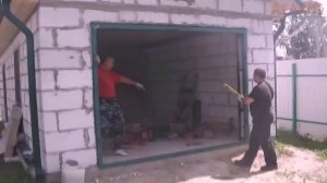 Гаражные ворота из уголка  Распашные металлические ворота без калитки