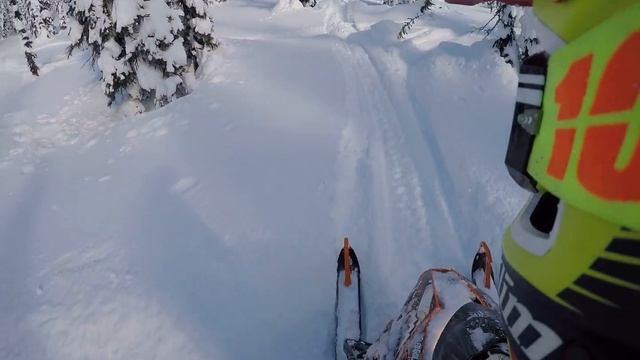Riding Blue River смотреть онлайн