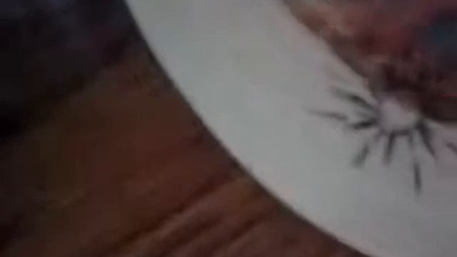 Копия видео "Мастер клас-Кепка-реперка в радужнам стиле с рисунками+фломики+чорная ручка" смотреть онлайн