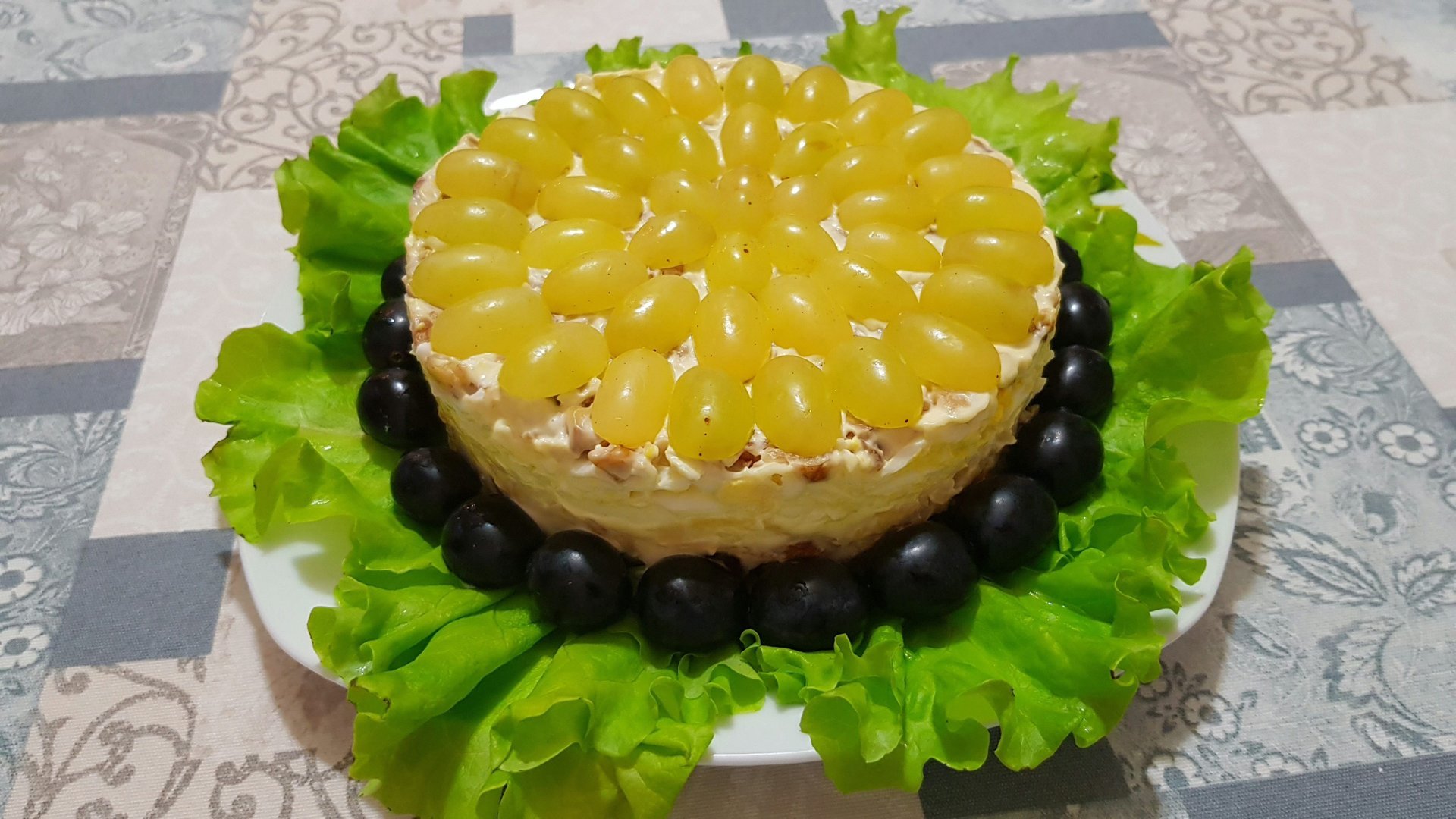 Салат «Тиффани». Лучший салат на праздничный стол. Наш секретный рецепт приготовления! смотреть онлайн