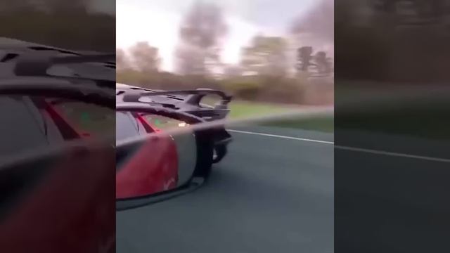 Lamborghini Aventador VS Ferrari 488 Pista VS Ferrari 812 Superfast смотреть онлайн