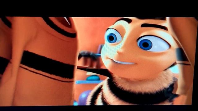 Black and Yellow Hello смотреть онлайн