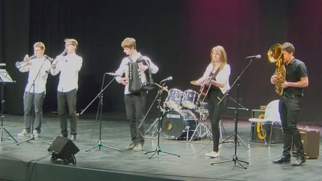 Narodno zabavni kvintet - starejši - V.& S. Avsenik - Zlati zvoki смотреть онлайн