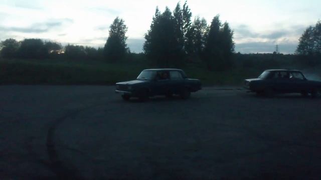 Кто кого перетянет? Ваз 2107 VS Ваз 2105 смотреть онлайн