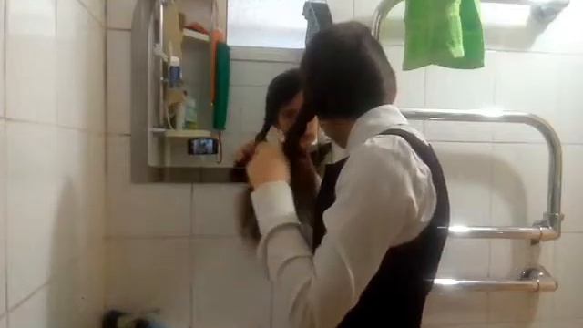 Делаем объемную косу на бок смотреть онлайн