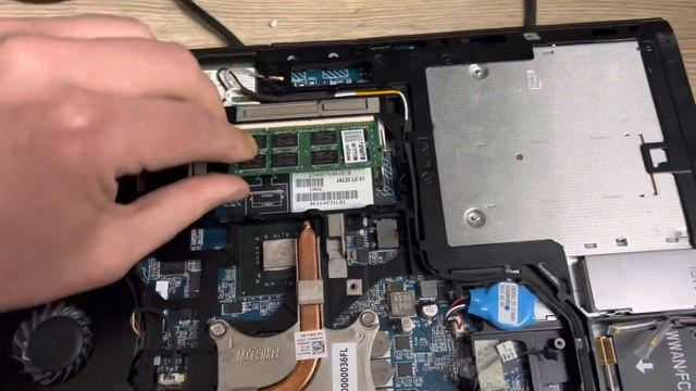 SoDimm DDR2 2Gb 800Mhz Hynix Memtest смотреть онлайн