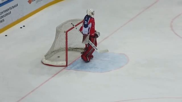 Alexander Samoylov and Egor Trifonov pre-game warm-up during Red army -Reactor hockey game 04/22/1 смотреть онлайн