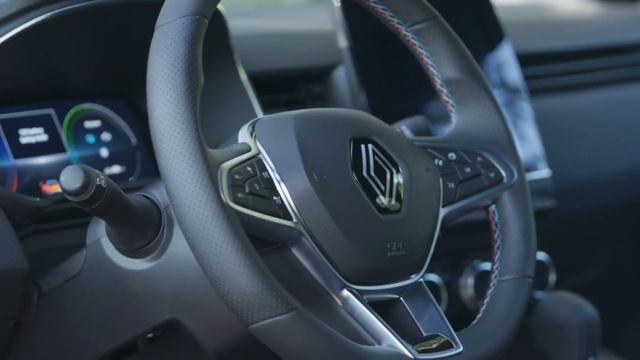 New 2024 Renault Clio Hybrid - Supermini hatchback смотреть онлайн