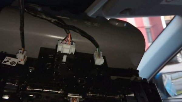 Подключение видеорегистратора к плафону в родную проводку Hyundai Creta