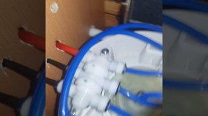Аквафор dwm70s обратный осмос побежал в первый день подключения