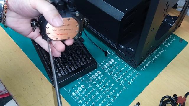 技嘉 Ryzen R9-3900X 水冷 Quadro P2200 繪圖卡 1TB高速M.2 固態 смотреть онлайн