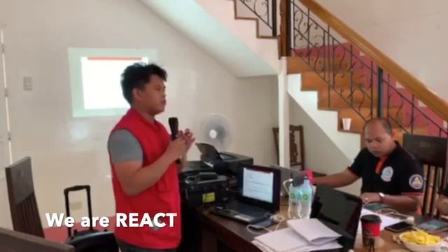 REACT Hymn - REACT Pineapple Group смотреть онлайн