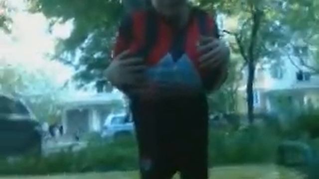 Сисястый мужик.3gp