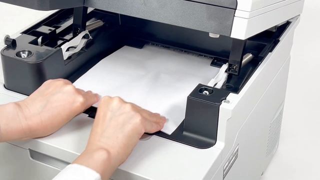 Remove the Jammed Paper in the Output Paper Tray [Brother Global Support] смотреть онлайн