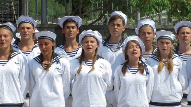 Морская песня лагеря "Лазурный" в соревнованиях по морскому многоборью в Артеке смотреть онлайн