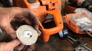 Бензопила Husqvarna 435, прикуплена не по дорогому владельцем с рук в ,,гаражах,,!)