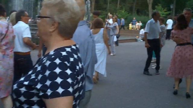 ТАНЦЫ ПО СУББОТАМ В ЦЕНТРАЛЬНОМ ПАРКЕ (ЦП). 02.09.2023. (3 ЭПИЗОДА) ЭПИЗОД 3 смотреть онлайн
