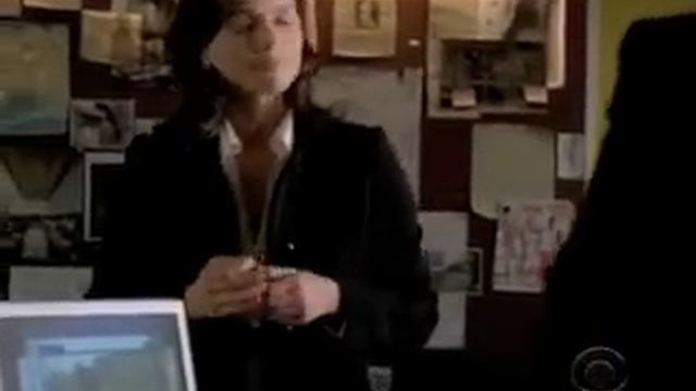 Joel Goldes coaches Julia Ormond on CSI:NY смотреть онлайн