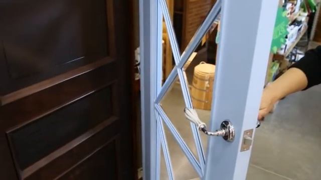 Строитель ламинат двери люстры смотреть онлайн