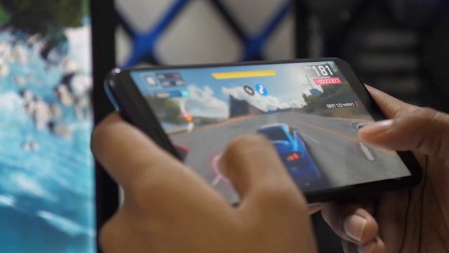 Snapdragon 8 Gen 2 review in Hindi | Best or Worst ? | video - 98 смотреть онлайн