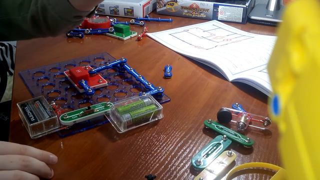 Электронный конструктор Сигнал полицейской машины смотреть онлайн