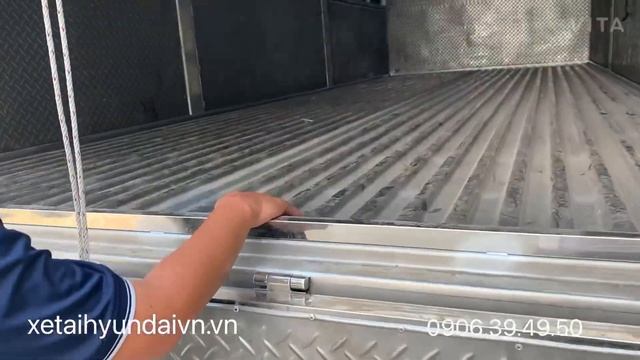 Xe Tải Hyundai EX8 GT Thùng Dài 5,9 Mét Thùng Full Inox Về Xứ Dừa