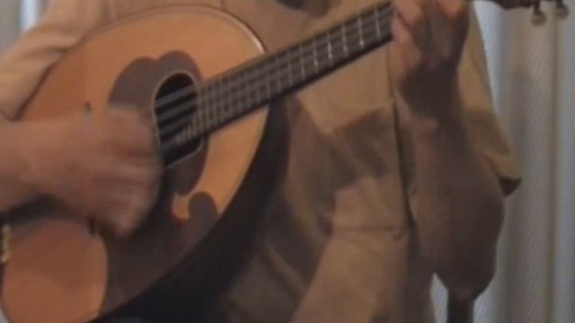 「光さす窓」無伴奏マンドラ(またはマンドリン)ソロ 'Fenesta che Lucive' for unaccompanied Mandola(or Mandolin) solo смотреть онлайн
