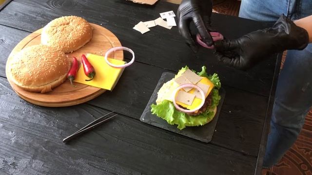 КАК СОБРАТЬ БУРГЕР ДЛЯ ФОТО смотреть онлайн