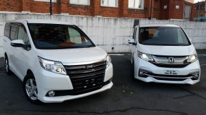 Хонда Степвагон и Тойота Ной - Сравнение микроавтобусов