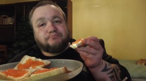 Обжор на бутерброды с красной икрой