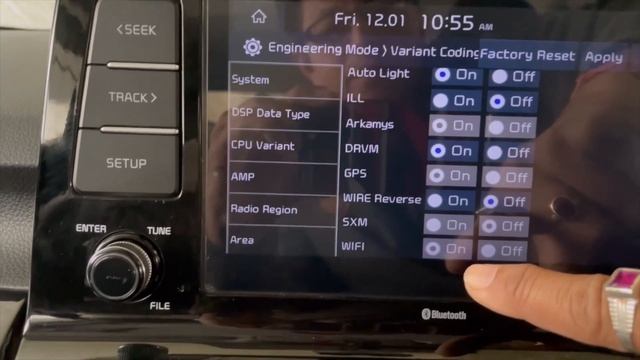 Kia seltos wireless android auto and apple carplay ko enable kese kare | software mode with passwor смотреть онлайн