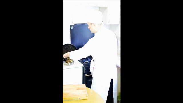 Авторское блюдо из овощей, быстрая музыка смотреть онлайн