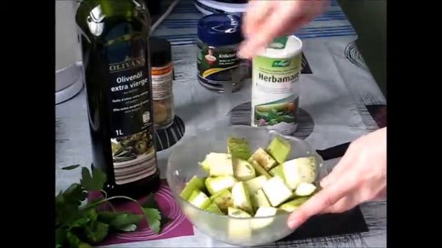 Кабачки с кедровыми орешками (кухня вегана) смотреть онлайн