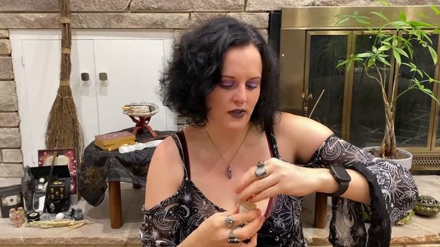 Midnight Muses | Persephone Descent - Celebrating Mabon | September 2020 Unboxing смотреть онлайн