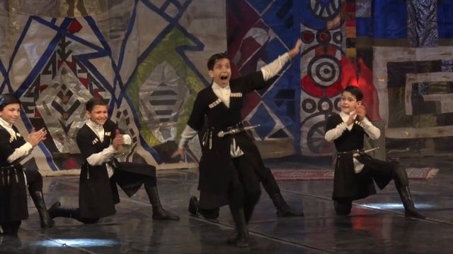 Ансамбль «Ватан» Маленькие Джигиты смотреть онлайн