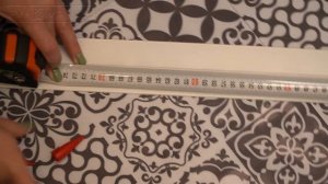 Как правильно заменить бордюрную ленту/Заделываем стык у ванны/Монтаж своими руками/Бордюрная лента