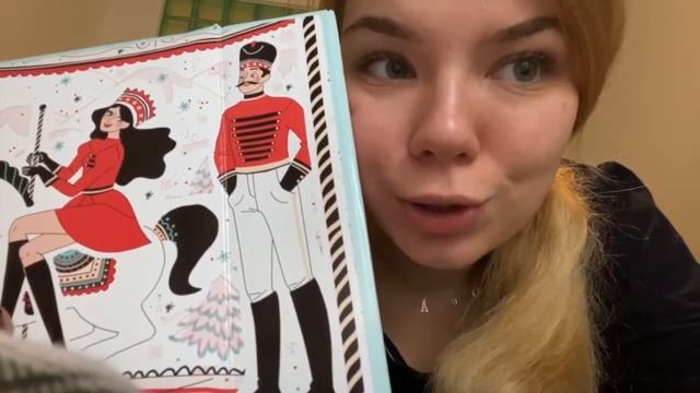 Упаковка подарков, фотосессия с молодым человеком в Праге и экзамены || VLOGMAS 2019 || #1 смотреть онлайн