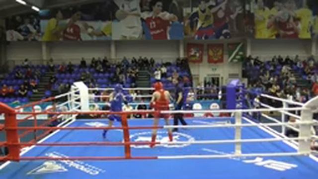 Чемпионат и первенство России среди юниоров по тайскому боксу. Ринг B смотреть онлайн