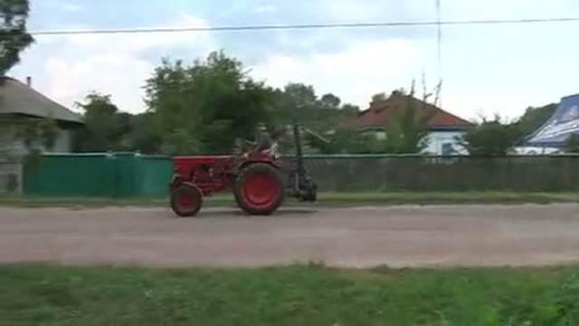 Трактор без колеса смотреть онлайн