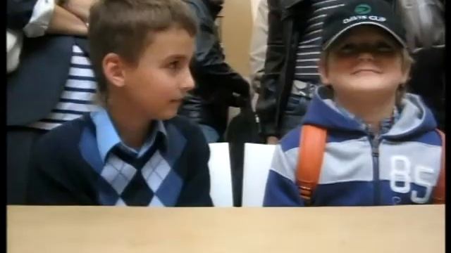 2011 09 04 ЦПКиО люди, игрушки, пластилин 1 смотреть онлайн